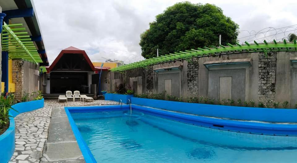 2 Hotel Saleh Angeles Exterior photo